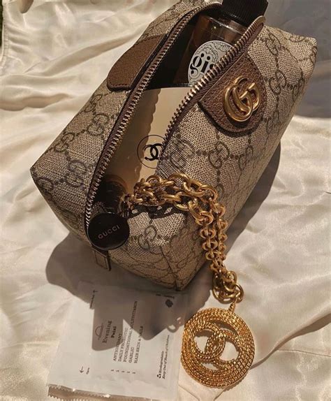 replica esatta de gucci|gucci handbags logo.